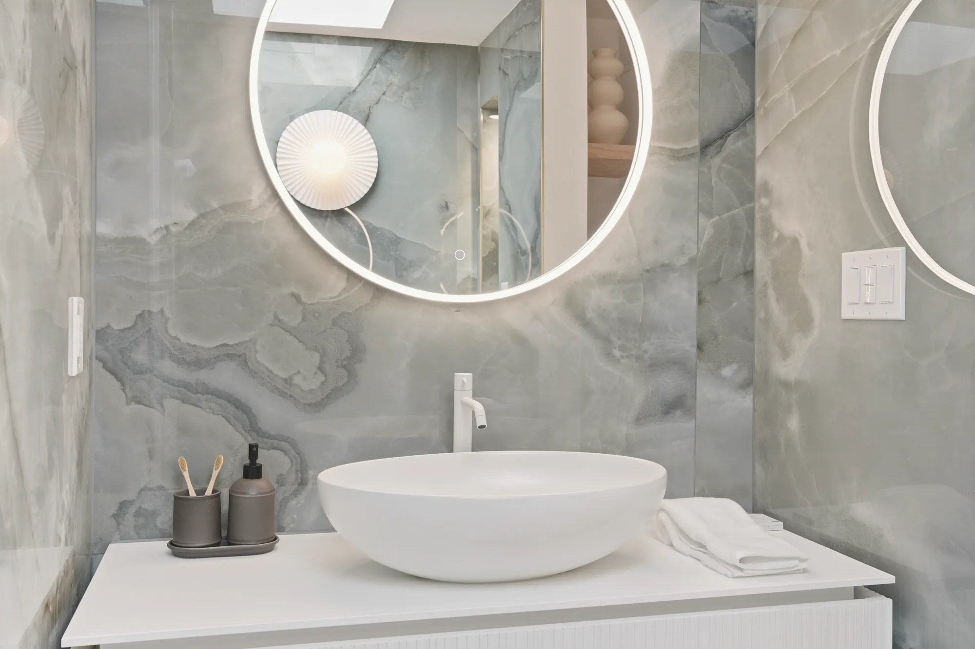 Marble bath · Casa Ulivo
